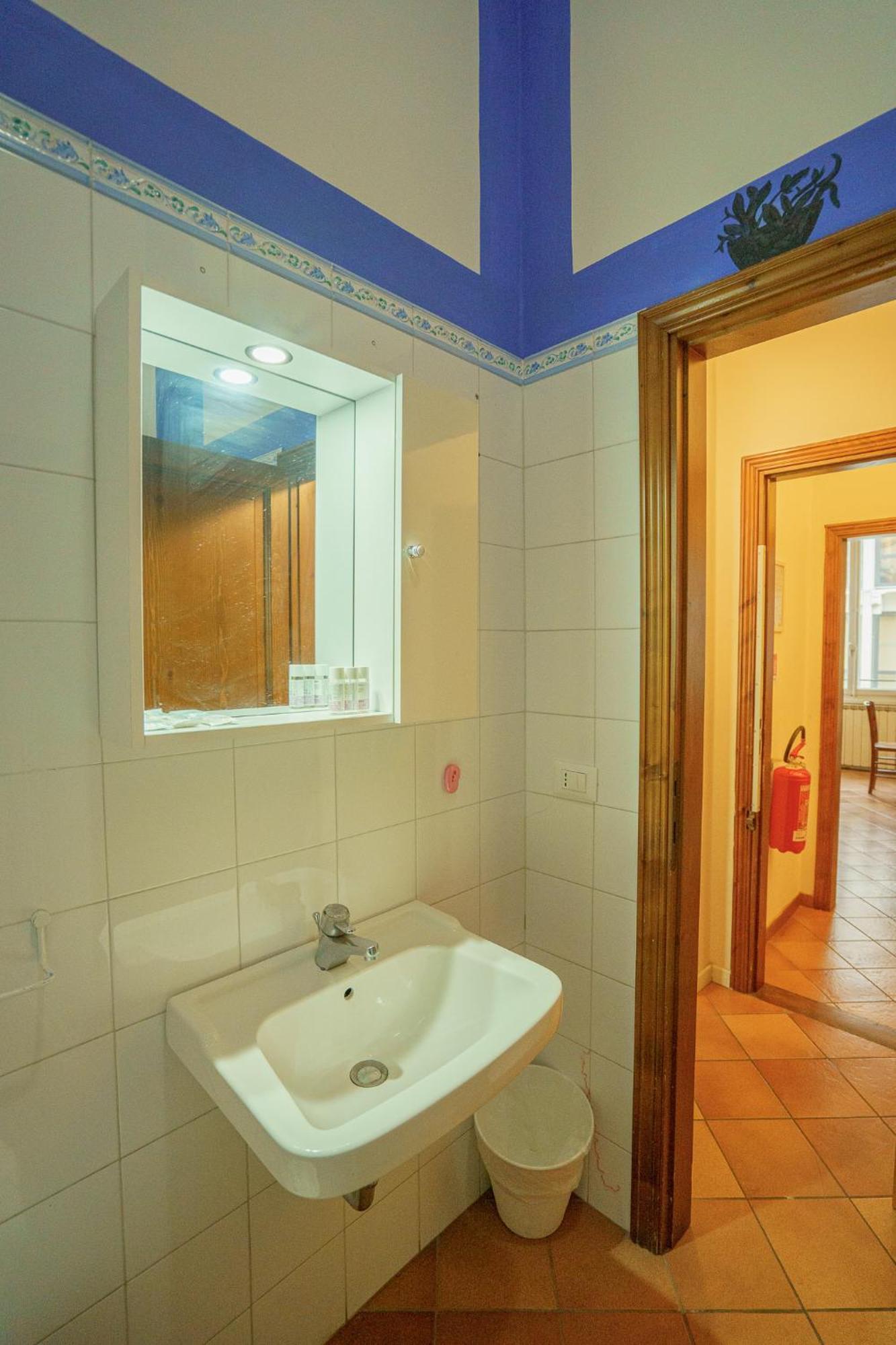 Tranquil Suite Near Museums And Train Station Florencia Exterior foto