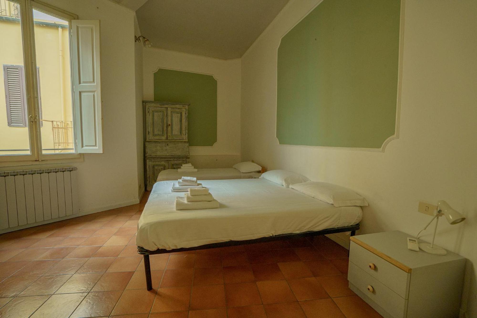Tranquil Suite Near Museums And Train Station Florencia Exterior foto