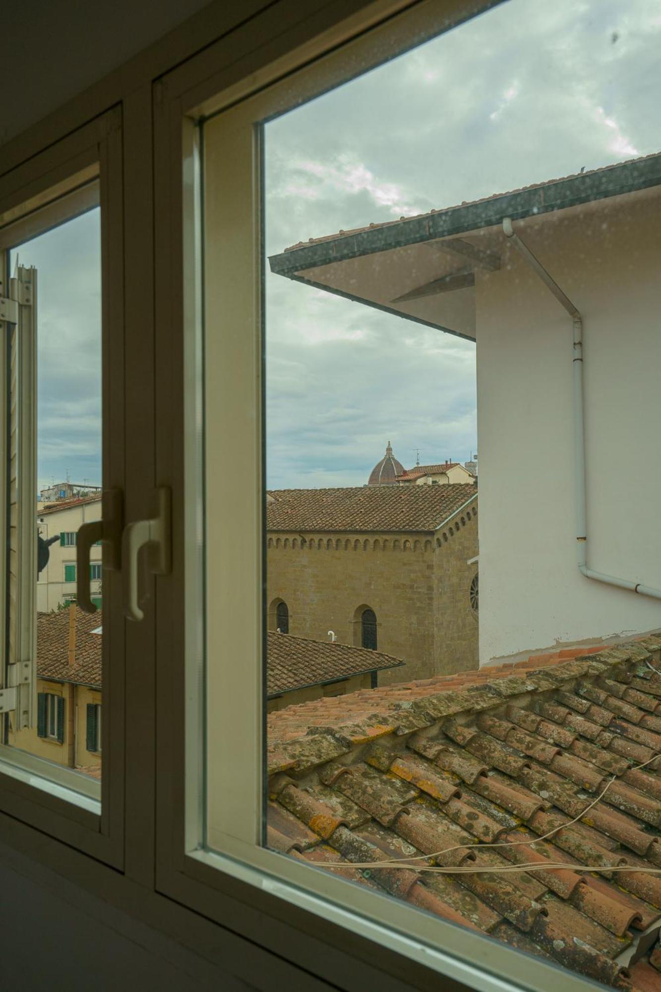 Tranquil Suite Near Museums And Train Station Florencia Exterior foto
